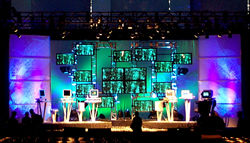 High End Labor Pool Comdex Intel 2000 Production